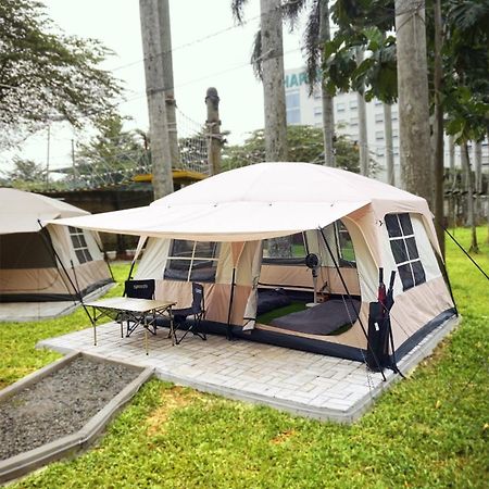 Harris Hotel Sentul City Bogor Exteriör bild
