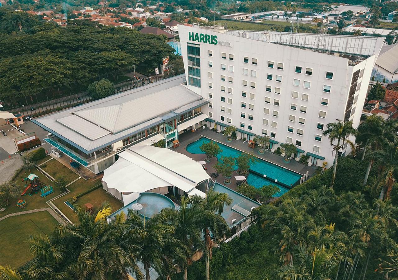 Harris Hotel Sentul City Bogor Exteriör bild